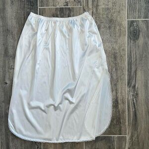 JCPenney Elegant White Women's Skirt